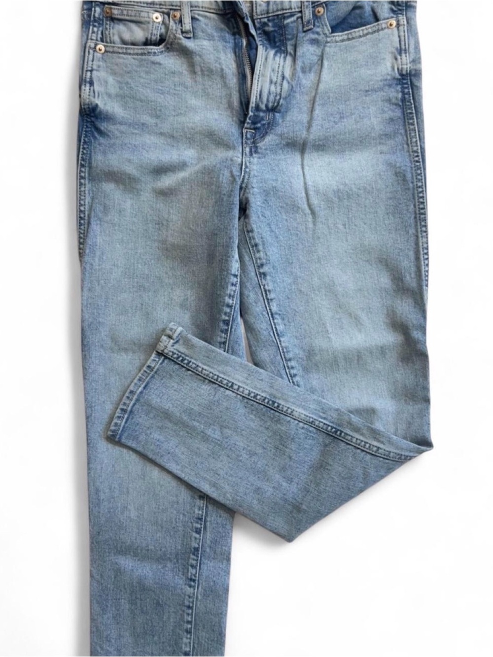 GAP Women's Straight-Leg Jeans in Light Blue Denim